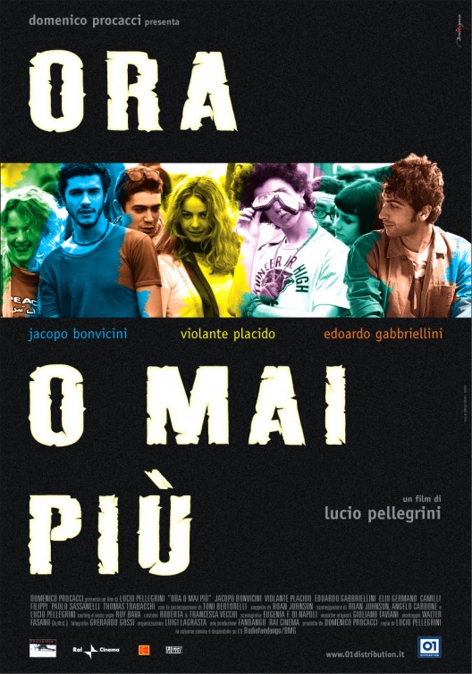 Ora o mai più afişi