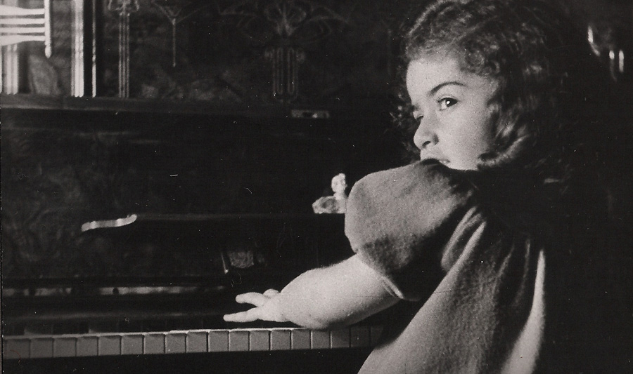 İdil Biret: The Portrait of a Child Prodigy afişi