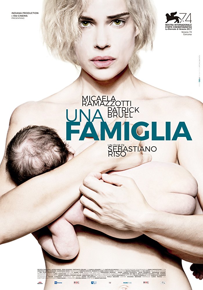 Una famiglia afişi