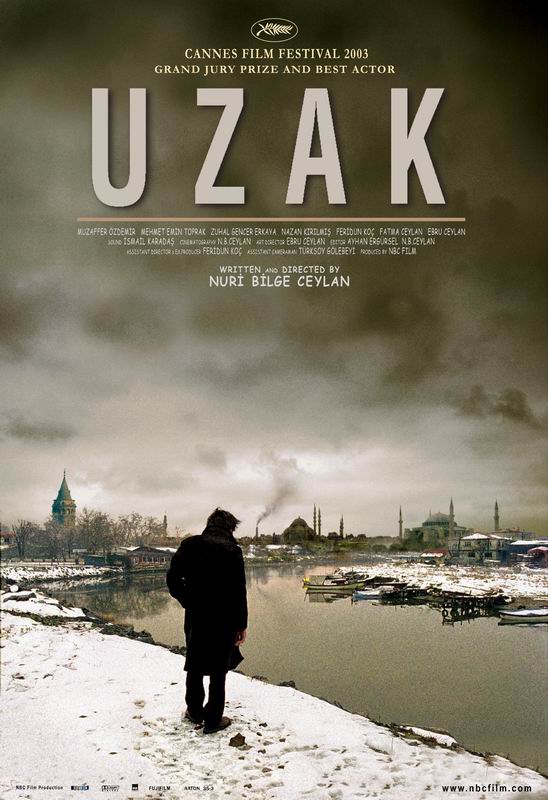 Uzak afişi
