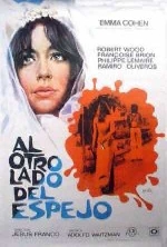 Al Otro Lado Del Espejo afişi