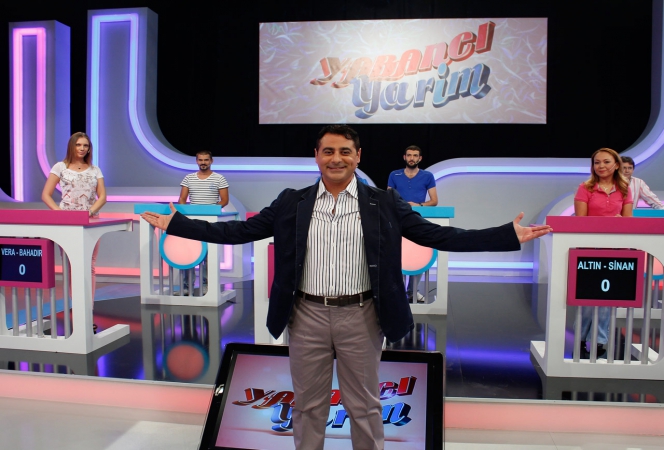 Yabancı Yarim afişi