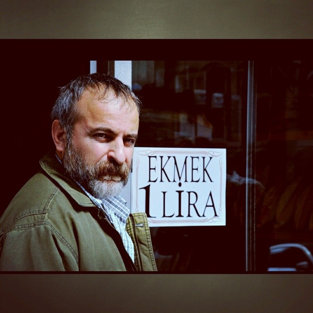 e'k'mek ve su afişi