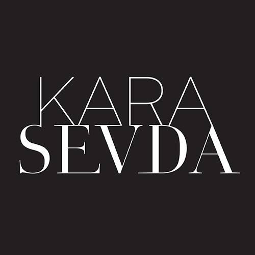 Kara Sevda afişi
