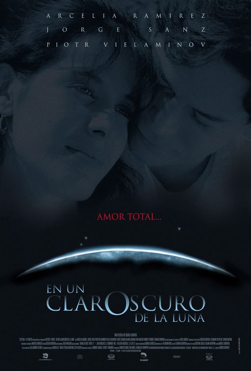 En un claroscuro de la luna afişi