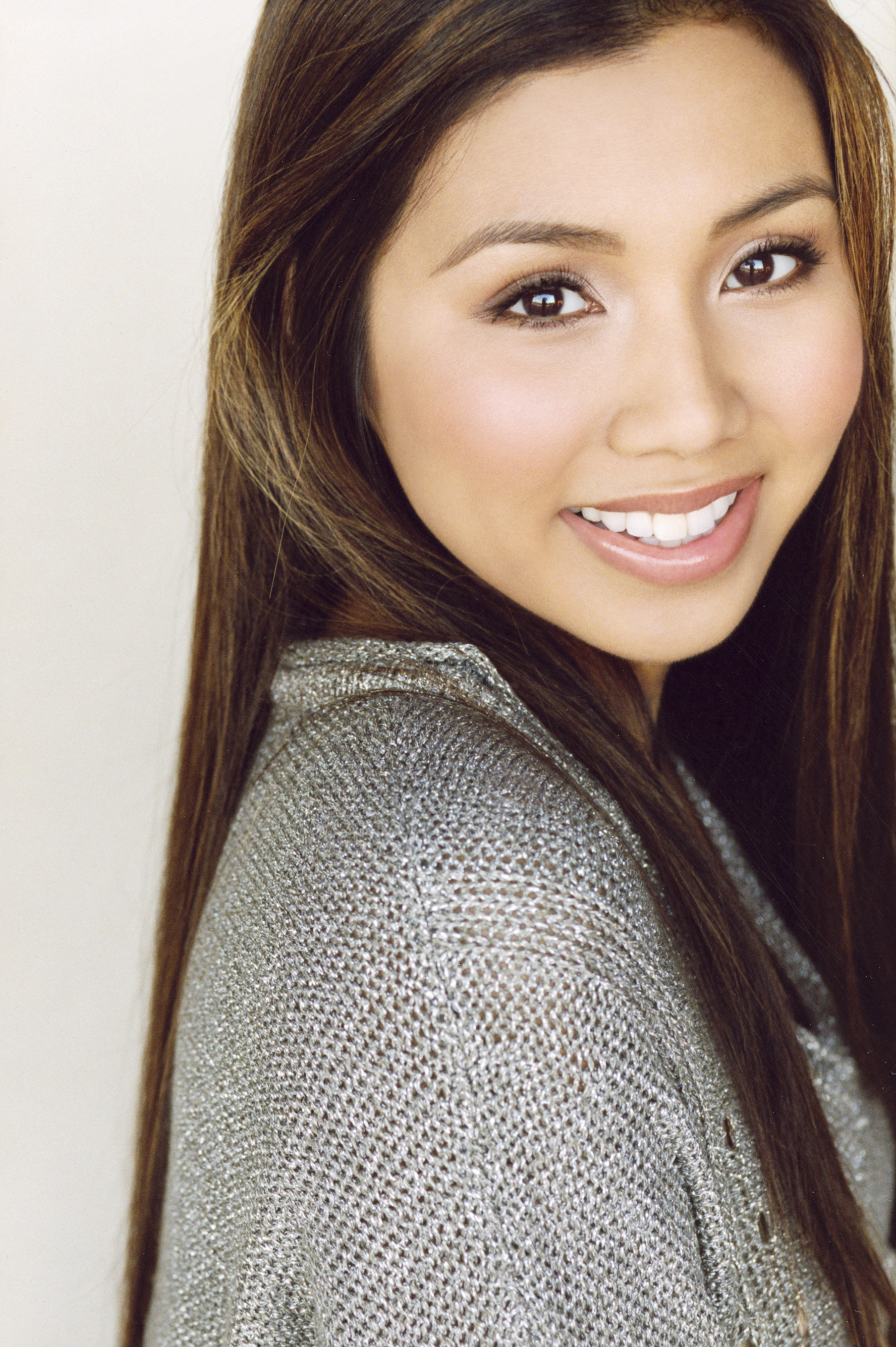 Crystal Hoang