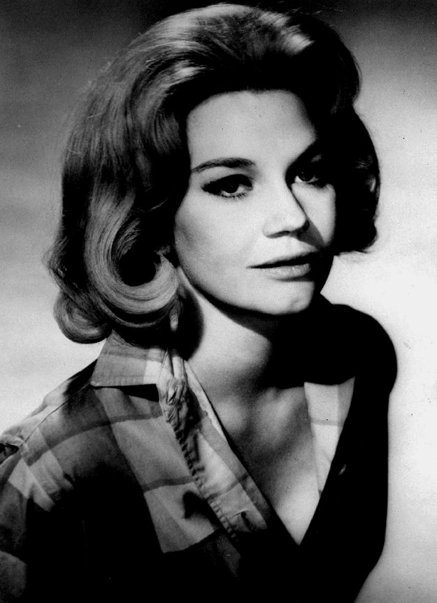 Elizabeth Macrae