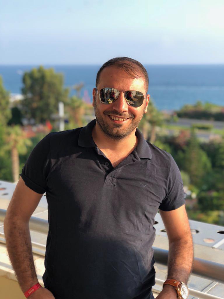 Özgür Tari