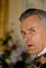 Simon Williams