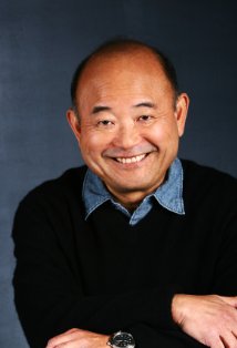 Clyde Kusatsu