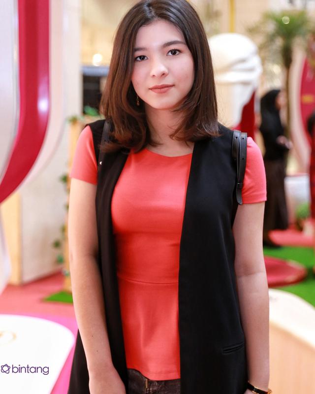 Shaloom Razade