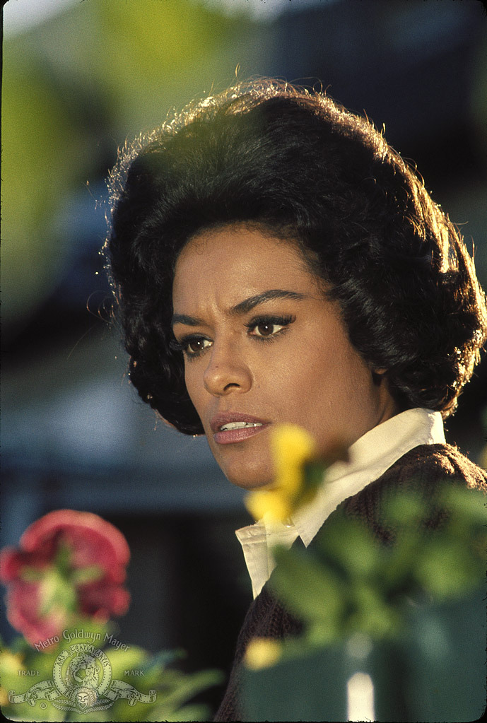 Barbara Mcnair