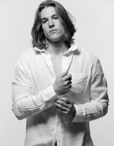 Özgür Daniel Foster
