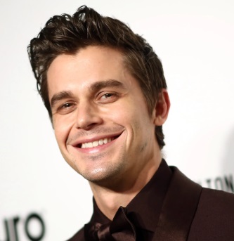 Antoni Porowski