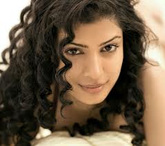 Tena Desae