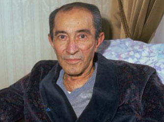 Ertem Eğilmez