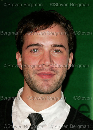 Gil McKinney