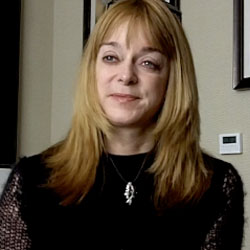 Leslie Dixon