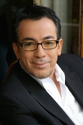 Özhan Eren