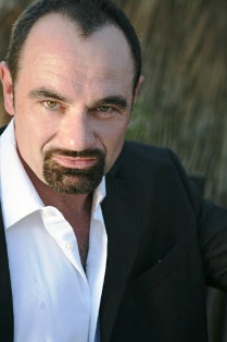 Danny Gil (2)