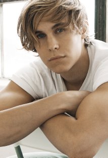 Rhys Wakefield