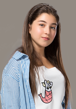 Doğa Zeynep Doğuşlu