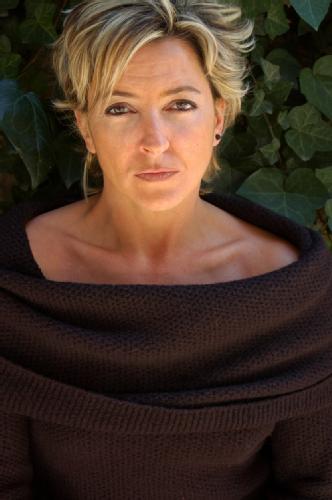 Anna Azcona