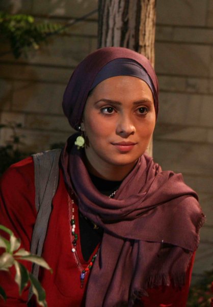 Roshanak Ajamian