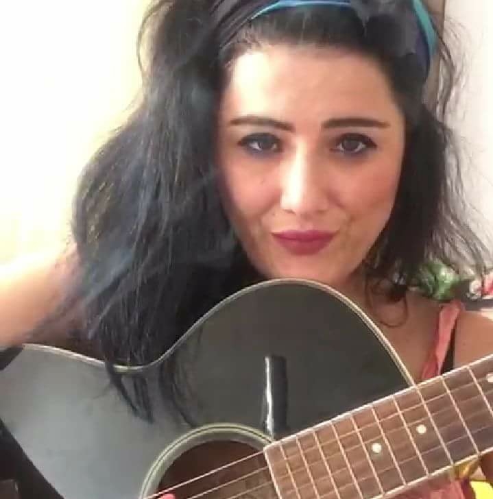 Esra Gülle