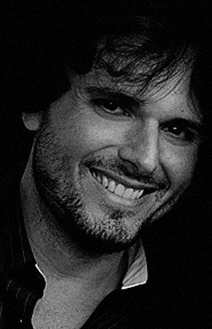 Rodrigo Tavares