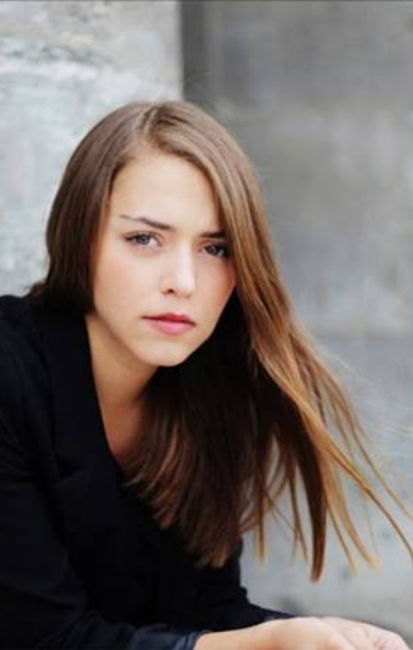 Özge Çelik
