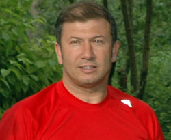 Tanju Çolak