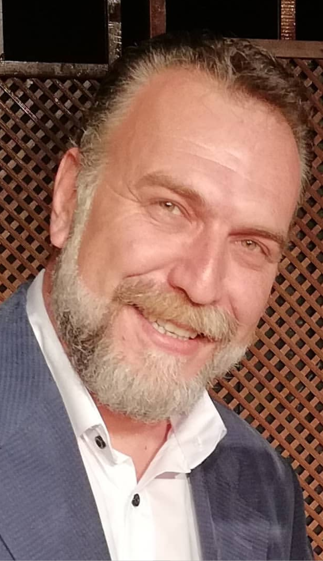 Yaşar Aydınlıoğlu