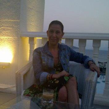 Özlem Tangut