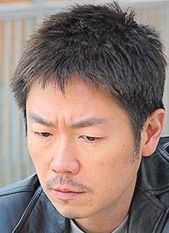 Sze-chit Lee
